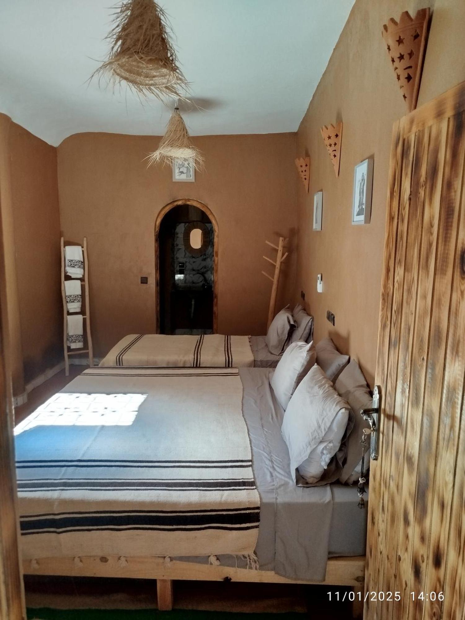 Dar Nomads Bed and Breakfast M'Hamid Exteriör bild